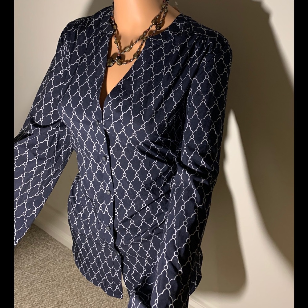 NWT ANN TAYLOR Blouse Medium Blue W/ white pattern